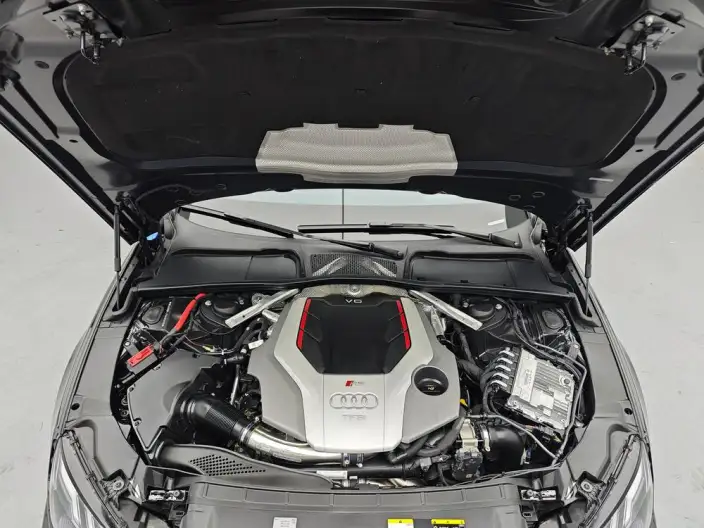 Audi RS 4 2024 Model RS4 2.9T Avant Burning engine Edition – фото 10