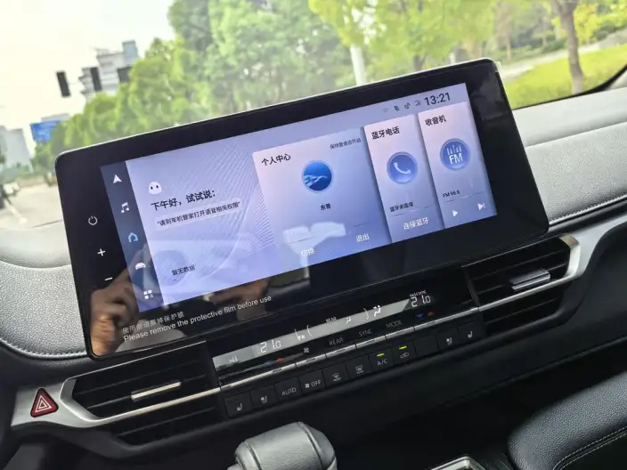 Toyota Sienna 2023 Model Hybrid 2.5L Premium Edition – фото 10