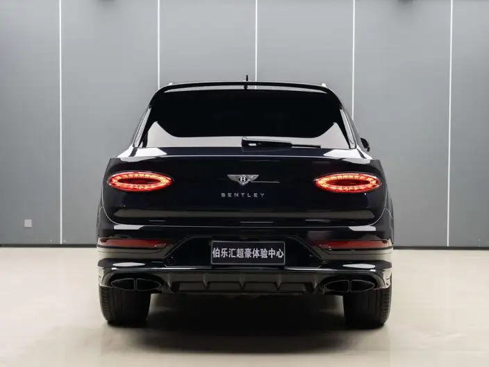 Bentayga 2022 Model 4.0T V8 S – фото 4