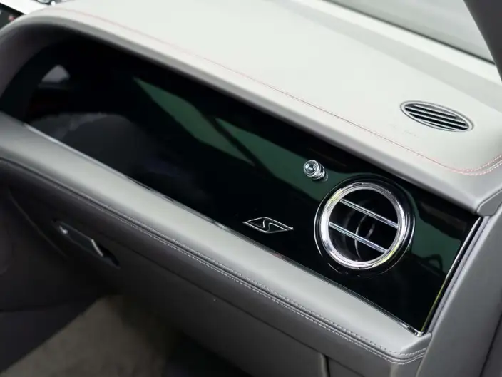 Bentayga 2022 Model 4.0T V8 S – фото 10