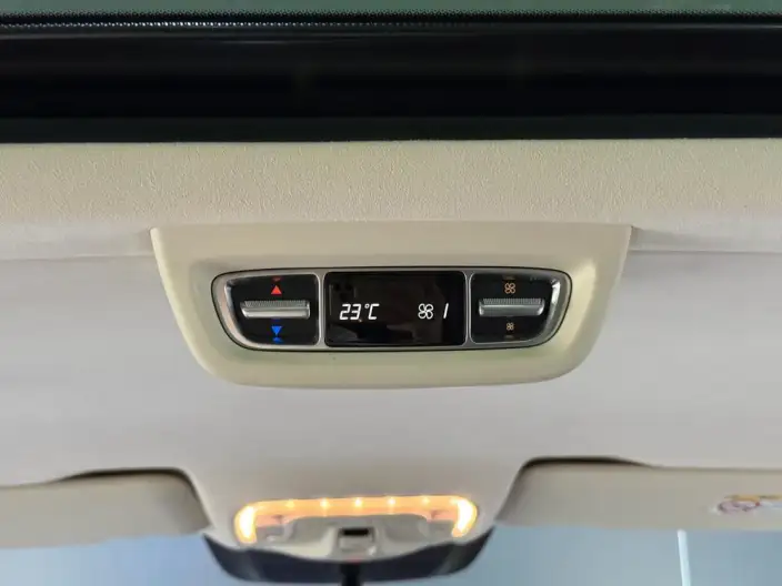 Mercedes-Benz V-Class 2022 Model V 260 L Long wheelbase Deluxe Edition – фото 5