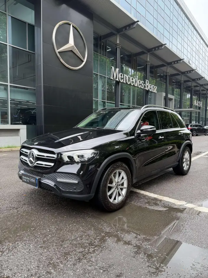 Mercedes-Benz GLE Imported 2022 Model GLE 350 4MATIC Fashion Model – фото 1