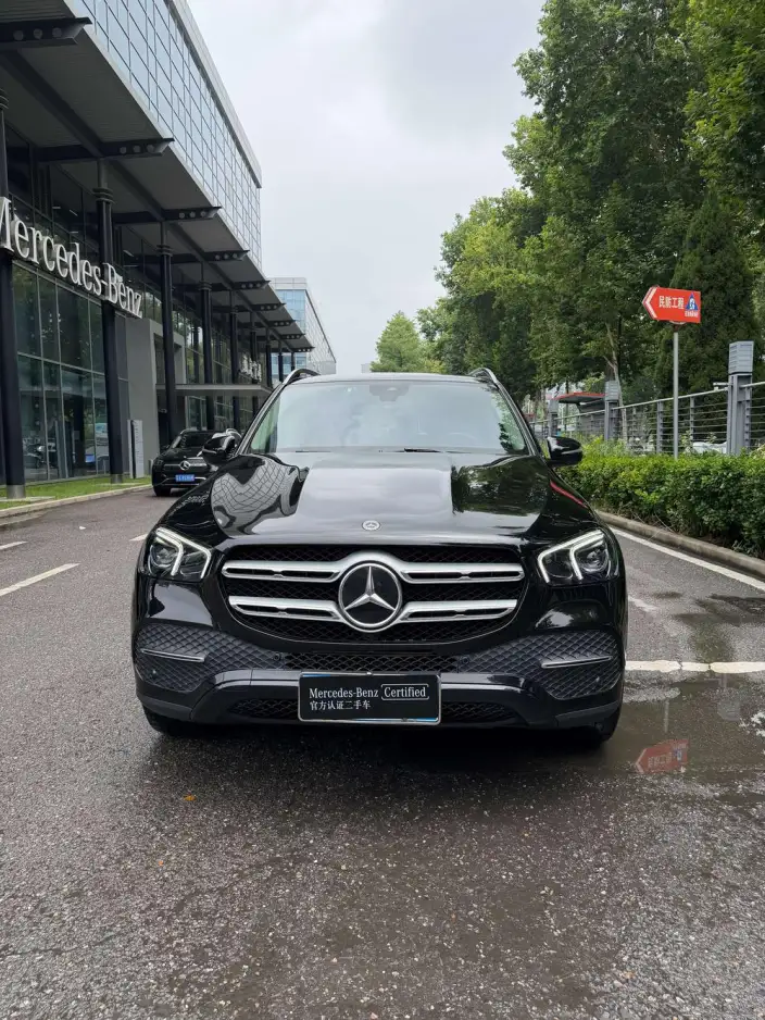 Mercedes-Benz GLE Imported 2022 Model GLE 350 4MATIC Fashion Model – фото 2