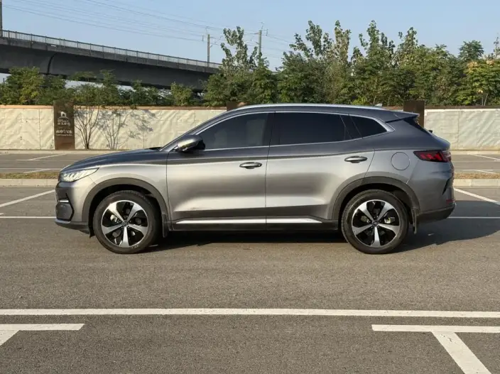BYD Song PLUS EV 2021 Model Noble Model – фото 4