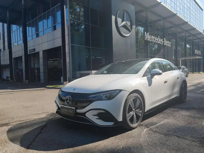 Mercedes-Benz EQE 2026 Model EQE 500 4MATIC Pioneer Edition – фото 1