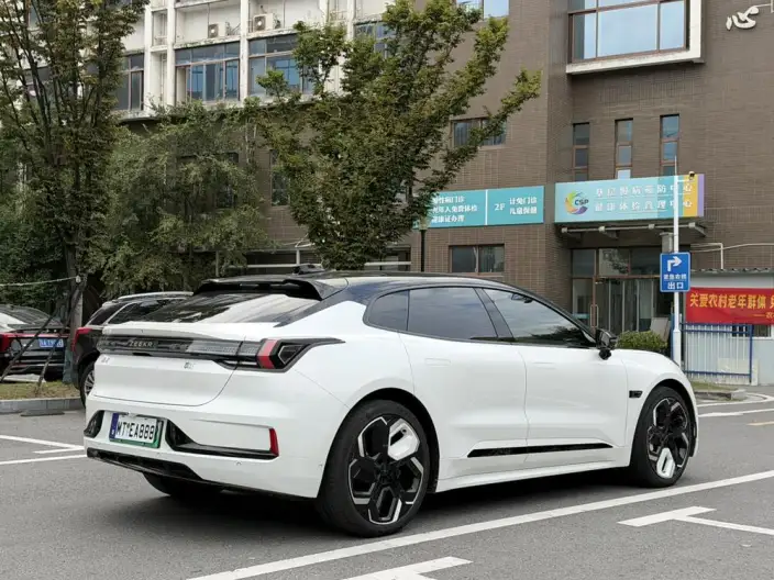 ZEEKR 001 2023 Model YOU Edition 100kWh 4WD – фото 7