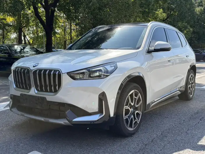 BMW X1 2025 Model sDrive25Li X Design Set – фото 1