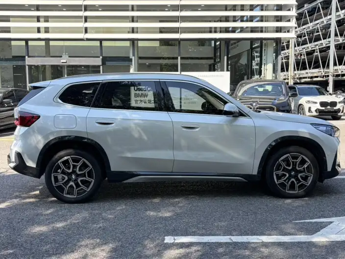BMW X1 2025 Model sDrive25Li X Design Set – фото 6