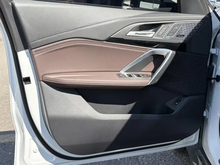 BMW X1 2025 Model sDrive25Li X Design Set – фото 8