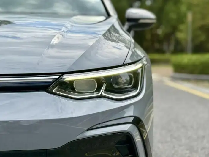 Volkswagen Golf 2023 Model 280TSI DSG Pro – фото 6