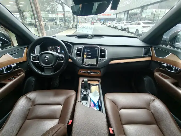 Volvo XC90 2022 Model B5 Zhixing Deluxe Edition 5 seat – фото 8