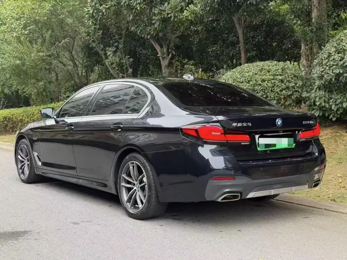 BMW 5 Series PHEV 2022 Model 535Le M Sports Set – фото 4