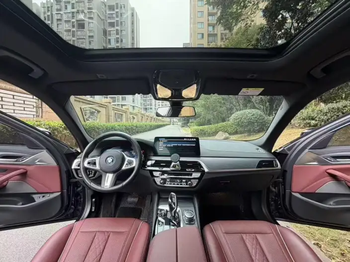 BMW 5 Series PHEV 2022 Model 535Le M Sports Set – фото 7