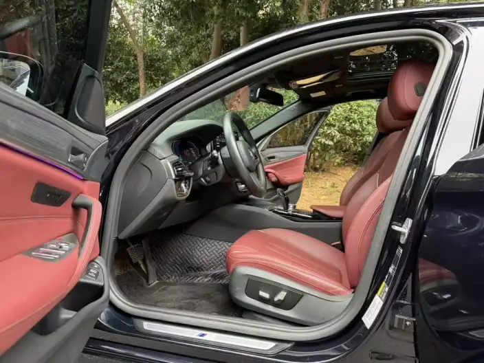 BMW 5 Series PHEV 2022 Model 535Le M Sports Set – фото 8