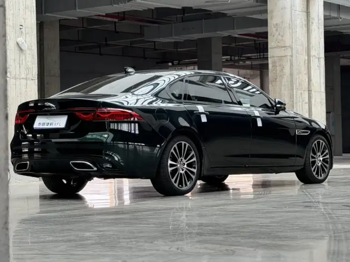 Jaguar XFL 2023 Model 2.0T P250 2WD Exclusive Deluxe Edition – фото 5