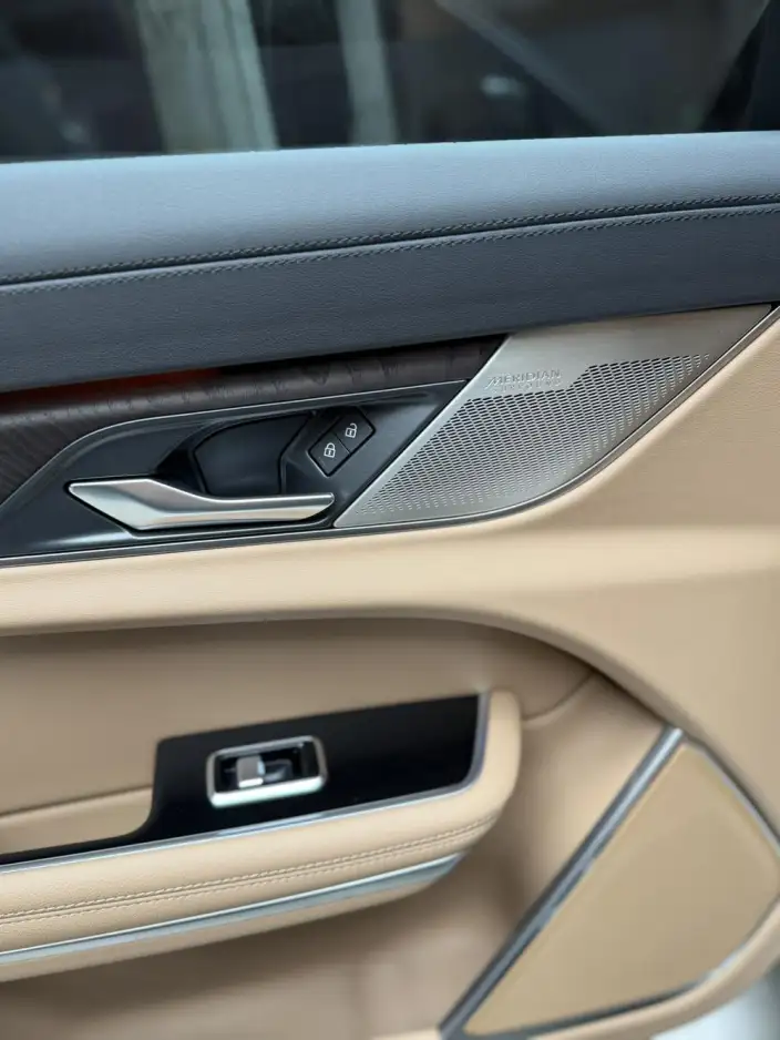 Jaguar XFL 2023 Model 2.0T P250 2WD Exclusive Deluxe Edition – фото 7