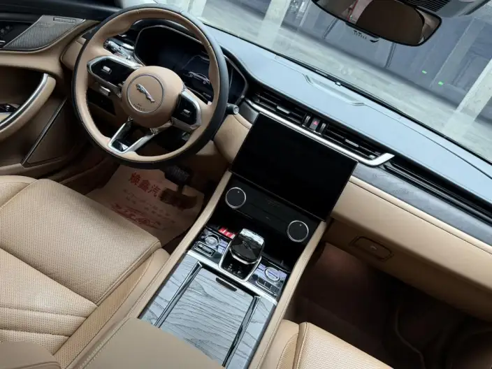 Jaguar XFL 2023 Model 2.0T P250 2WD Exclusive Deluxe Edition – фото 9