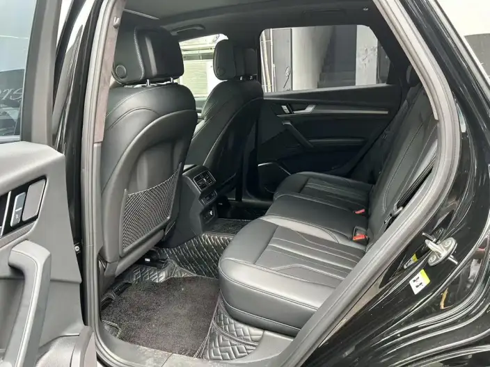 Audi Q5L 2024 Model 40TFSI Luxury Dynamic Model – фото 9