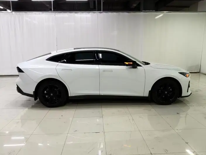 Changan UNI-V 2023 Model 1.5T Noble Model – фото 8