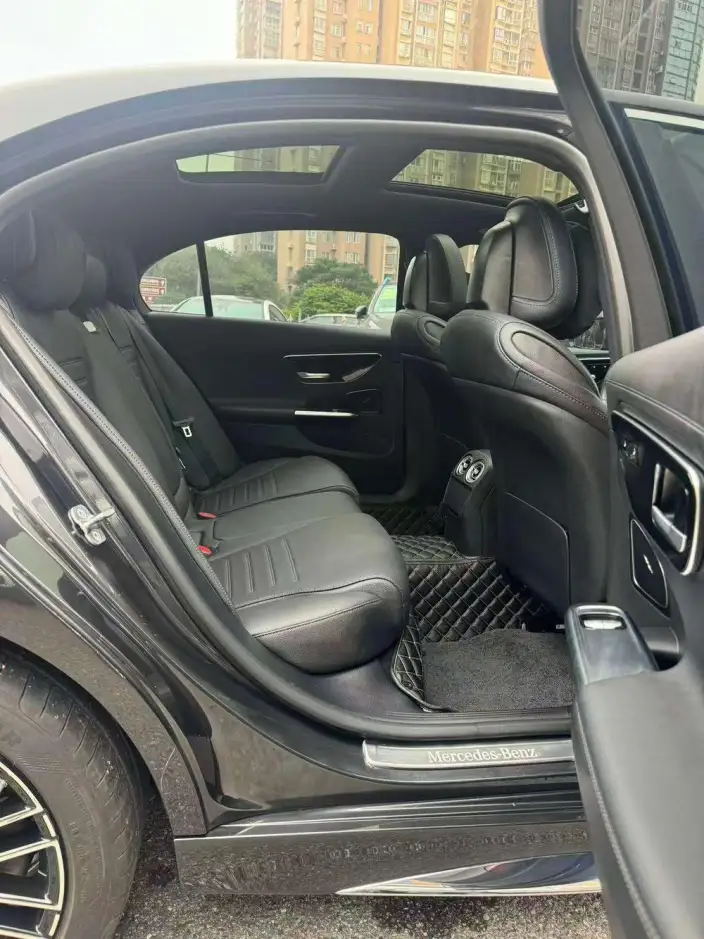 Mercedes-Benz C-Class 2025 Model C 260 L Sports Edition – фото 9