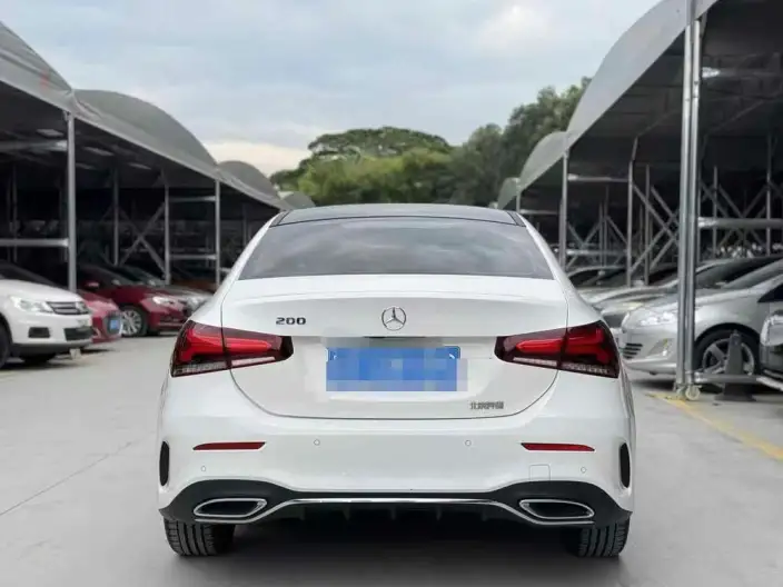 Mercedes-Benz A-class 2022 Model A 200 L Sports sedan Dynamic Edition – фото 5