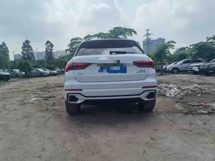 AUDI Q3 2024 Model 35 TFSI Fashion Dynamic Model