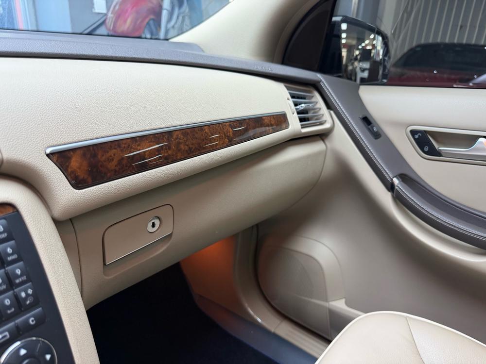 Mercedes-Benz R-Class 2011 модификация R 350 L 4MATIC – фото 17