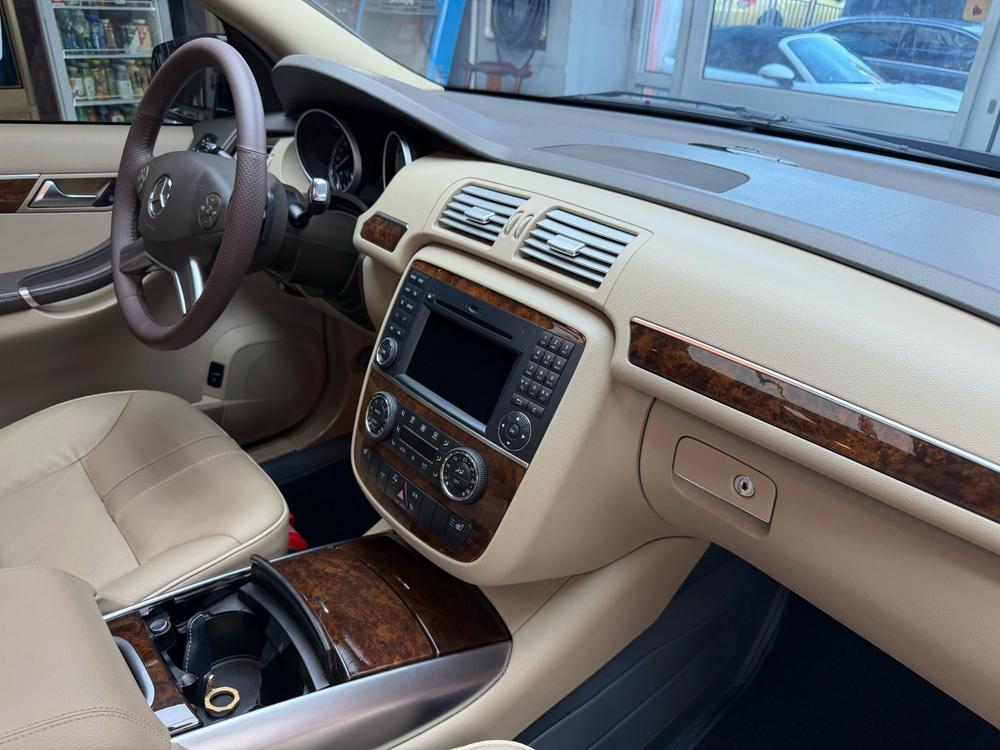 Mercedes-Benz R-Class 2011 модификация R 350 L 4MATIC – фото 21