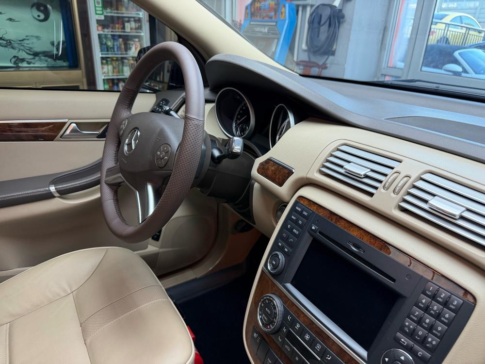 Mercedes-Benz R-Class 2011 модификация R 350 L 4MATIC – фото 25
