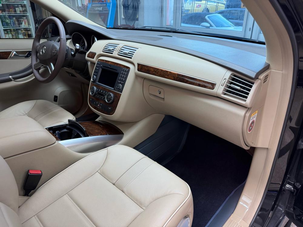 Mercedes-Benz R-Class 2011 модификация R 350 L 4MATIC – фото 26