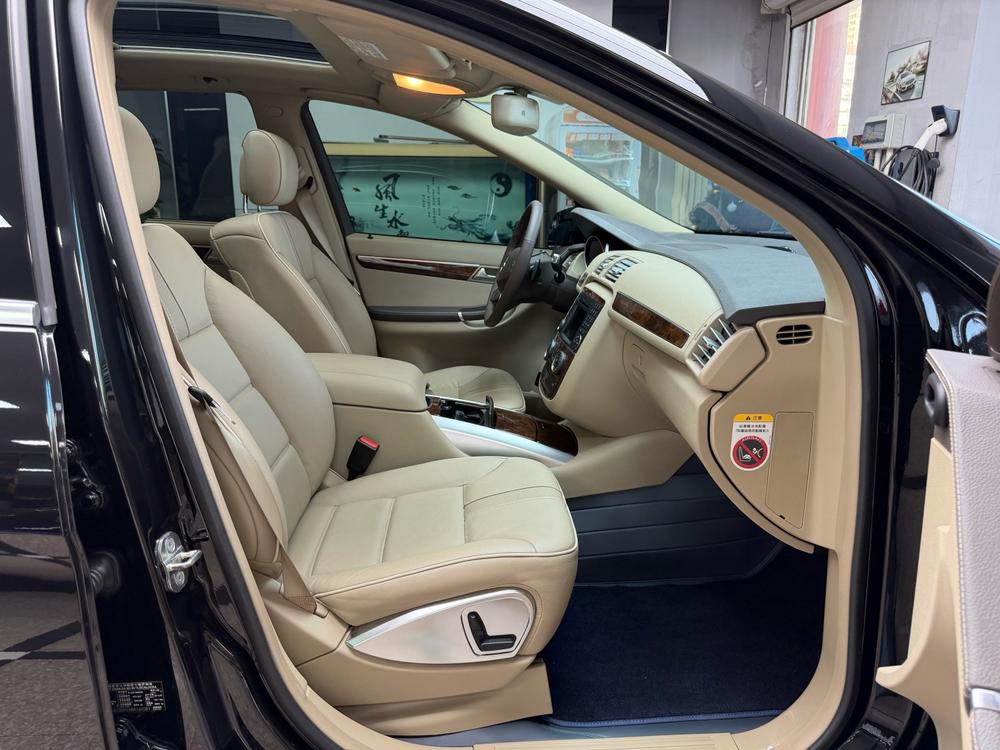 Mercedes-Benz R-Class 2011 модификация R 350 L 4MATIC – фото 33