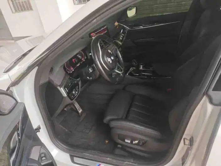 BMW 6 Series GT 2022 Model 630i M Sports Set – фото 10