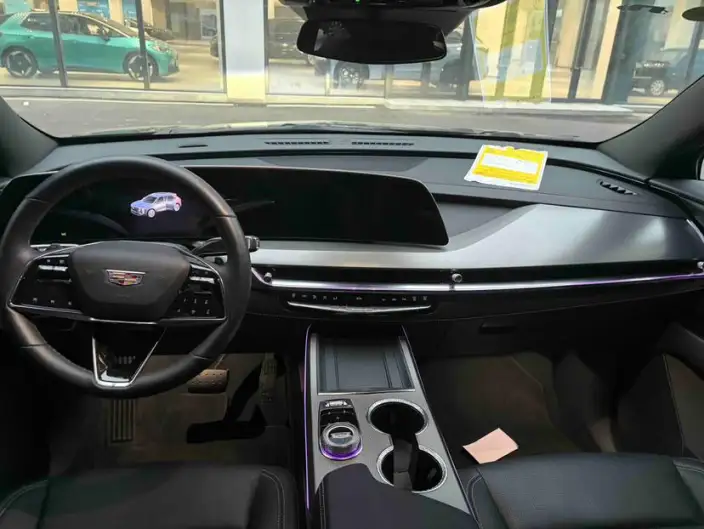 Cadillac XT5 2025 Model 28T 4WD Noble Model – фото 7