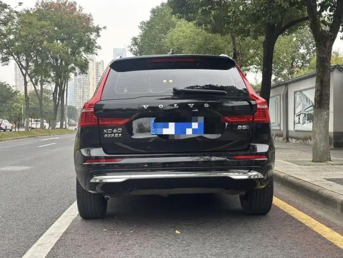 Volvo XC60 2024 Model B5 4WD Smart Range Deluxe Edition – фото 5