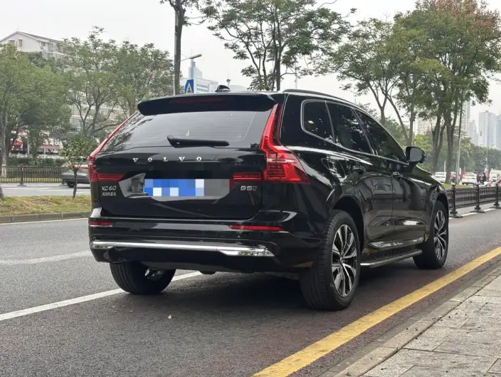 Volvo XC60 2024 Model B5 4WD Smart Range Deluxe Edition – фото 6
