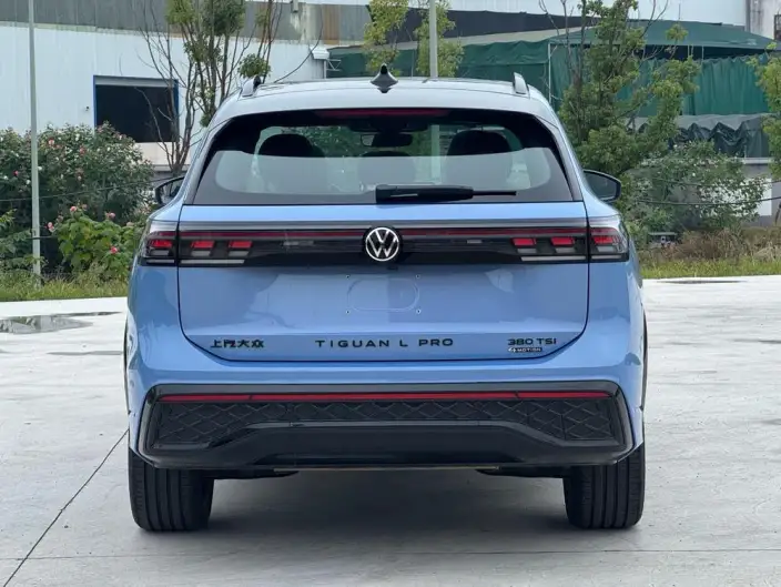Volkswagen Tiguan L 2026 Model Pro 380TSI 4WD R-Line Zhizun Edition – фото 5