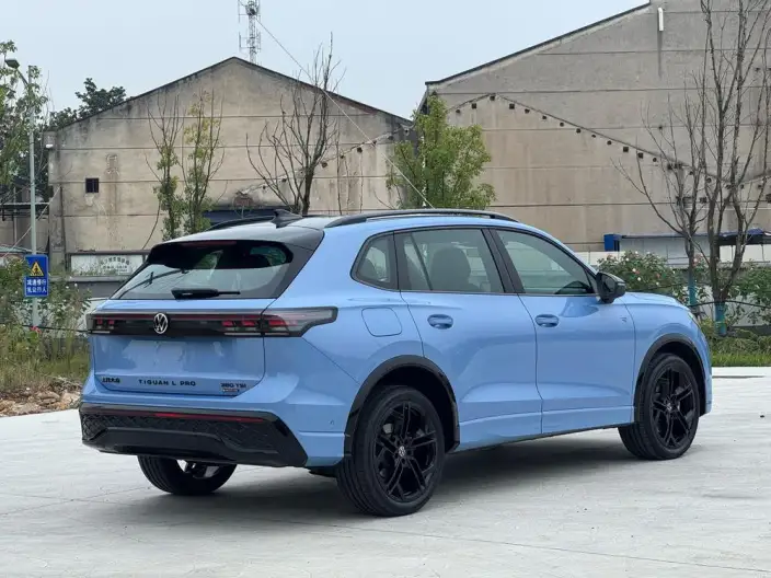 Volkswagen Tiguan L 2026 Model Pro 380TSI 4WD R-Line Zhizun Edition – фото 6