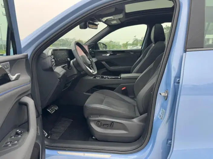 Volkswagen Tiguan L 2026 Model Pro 380TSI 4WD R-Line Zhizun Edition – фото 9