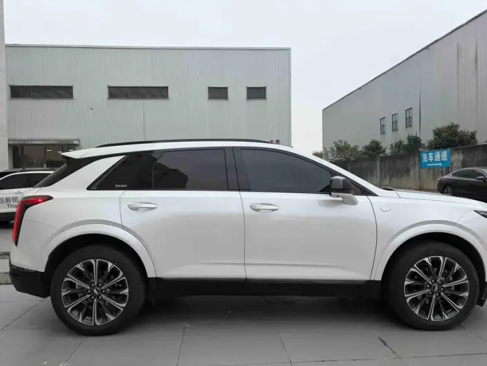 Cadillac XT5 2025 Model 28T 4WD Noble Model – фото 5