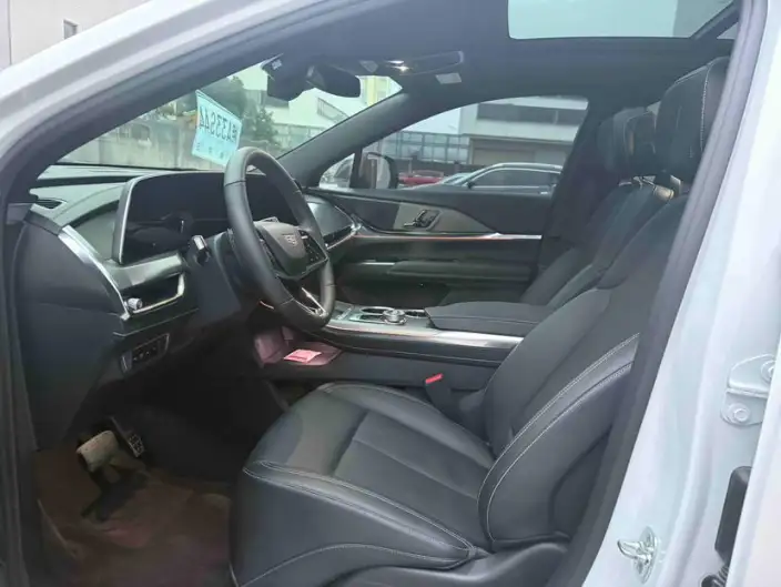Cadillac XT5 2025 Model 28T 4WD Noble Model – фото 9