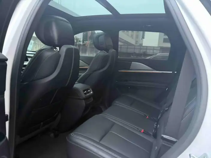Cadillac XT5 2025 Model 28T 4WD Noble Model – фото 10