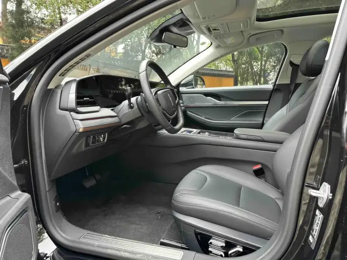 Lincoln Z 2025 Model 2.0T Zun Shang – фото 8