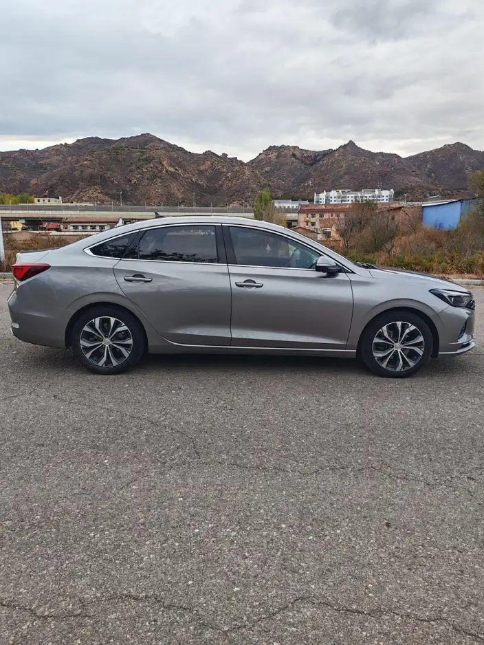 Changan Eado 2022 Model PLUS Blue whale NE 1.4T GDI DCT Noble Model