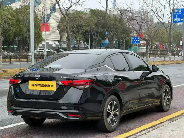 Nissan Sylphy 2023 Model 1.6L CVT Yuexiang Edition – фото 6