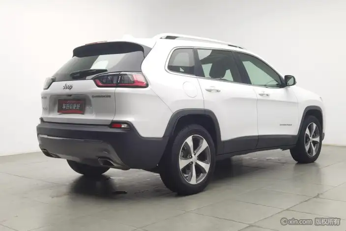 Jeep Cherokee 2020 Model 2.0T 4WD Elite Edition – фото 4