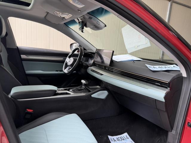 Emgrand L Модель 2022 года 1.4T CVT Prestige – фото 4
