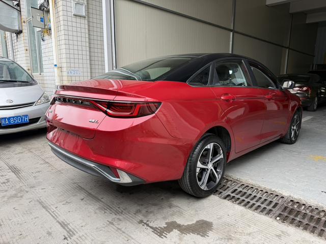 Emgrand L Модель 2022 года 1.4T CVT Prestige – фото 9