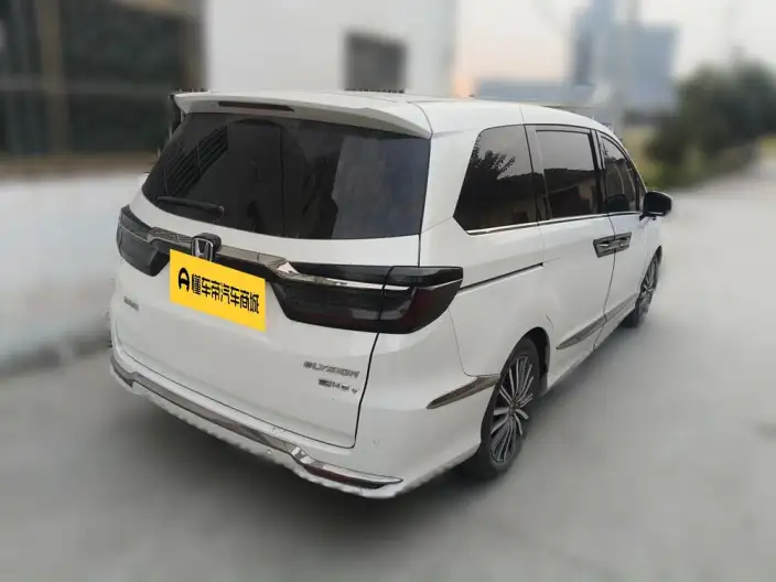 Honda Elysion 2022 Model 2.0L Hybrid Supreme Edition