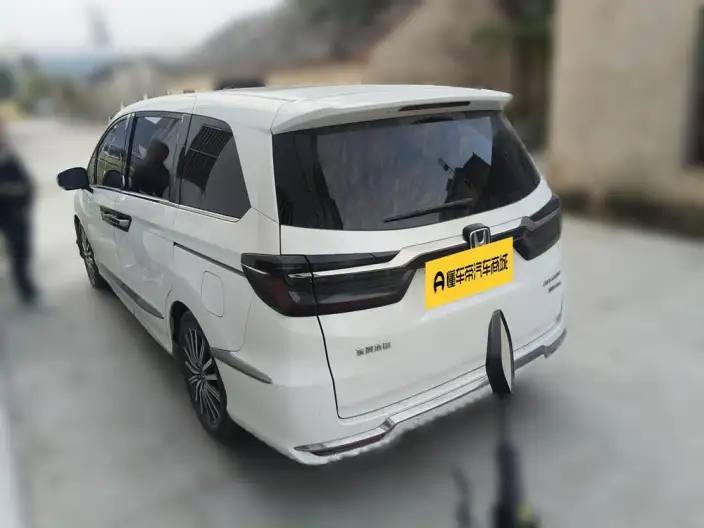 Honda Elysion 2022 Model 2.0L Hybrid Supreme Edition
