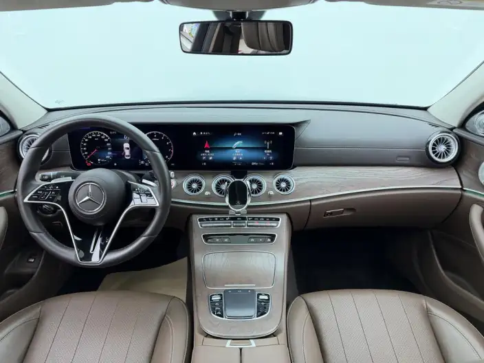 Mercedes-Benz E-Class 2023 Model E 300 L Fashion Model sedan – фото 10